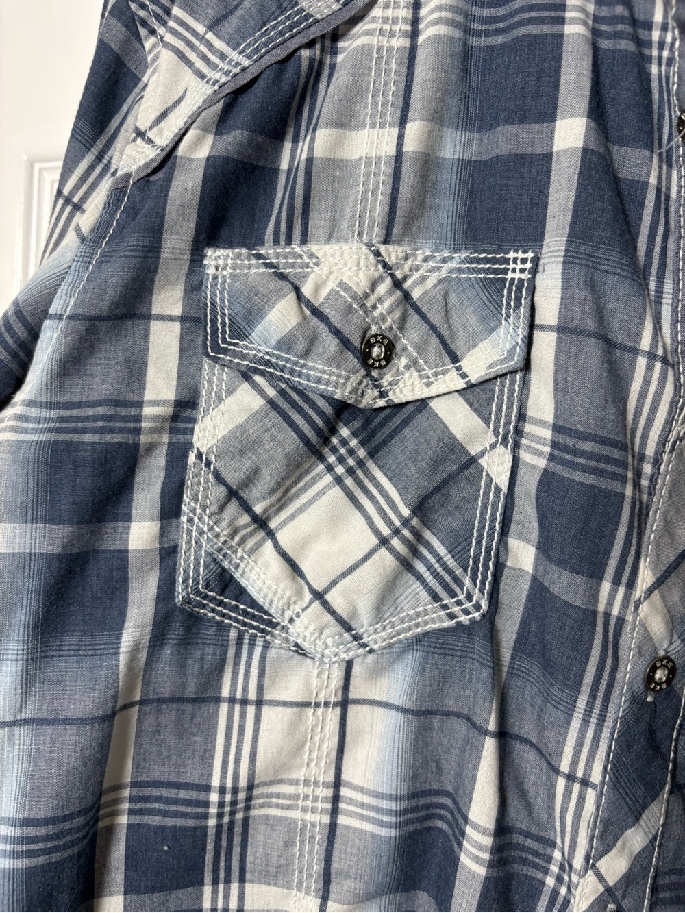 BKE Long Sleeve Button Up Shirt Men's Size Large Plaid Athletic Fit Western Blue - Picture 6 of 9